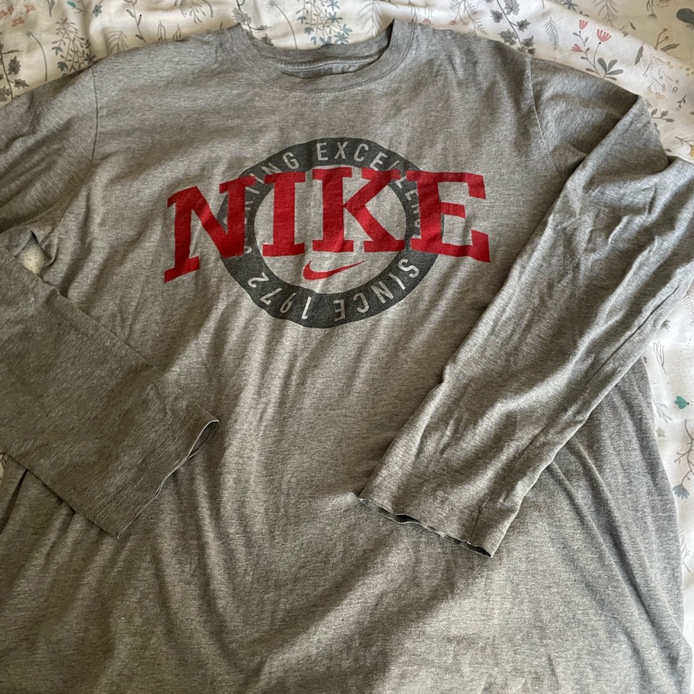 Nike Gray Long Sleeve Shirt